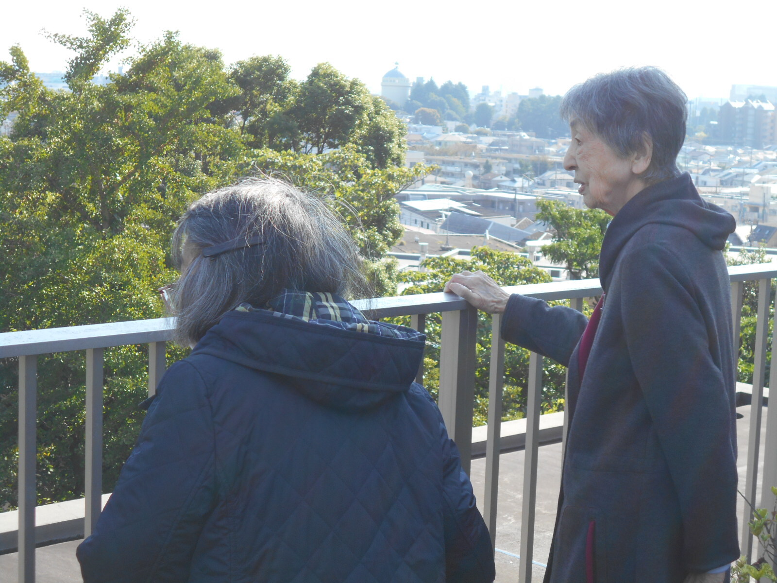 外気浴-3　ニチイホーム江古田の杜