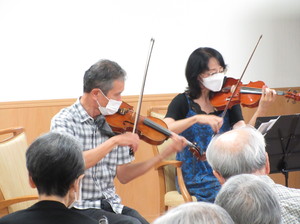 音楽会　ニチイホーム稲城