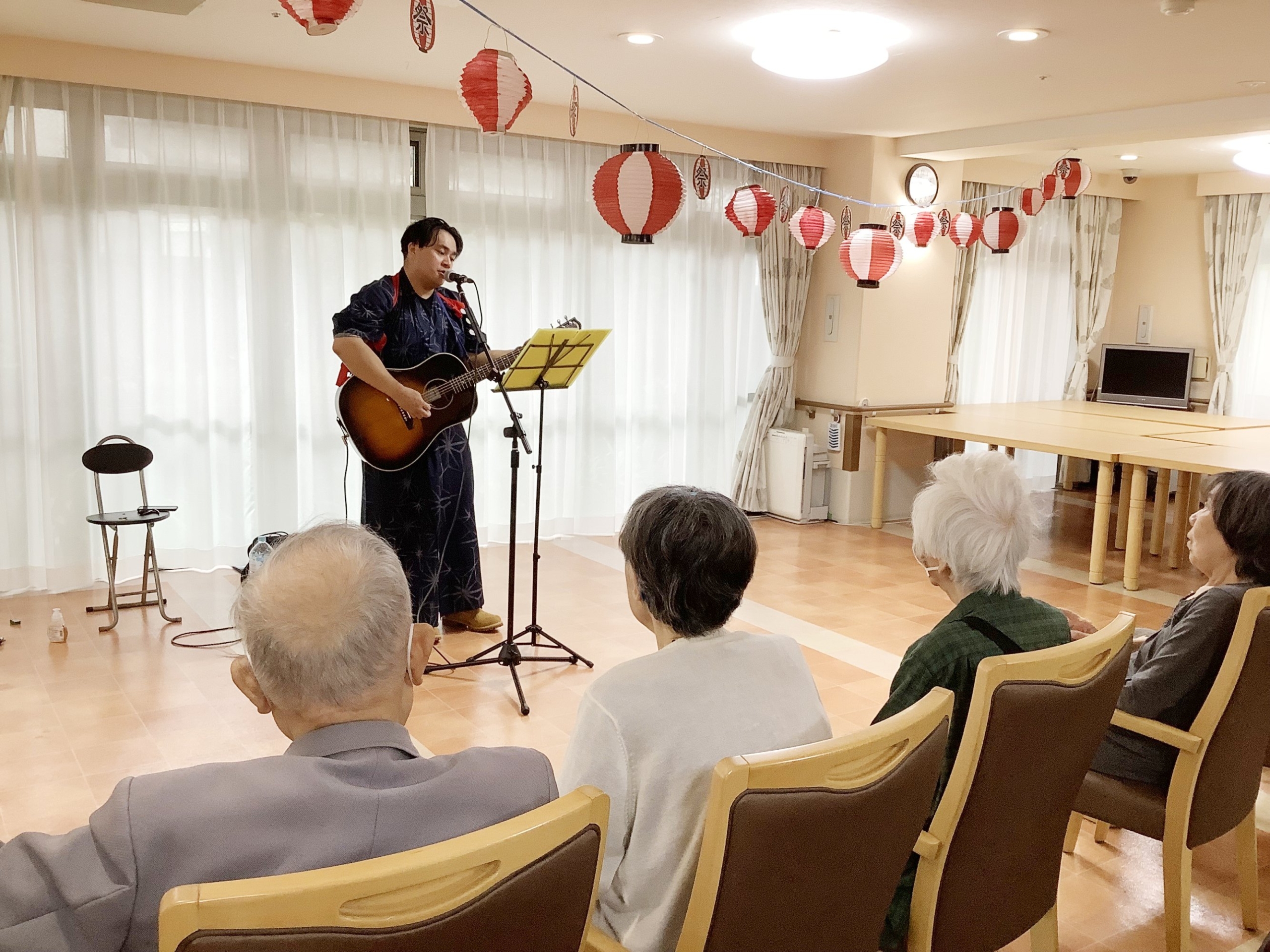 秋祭り-3　ニチイホーム三鷹Ⅱ番館