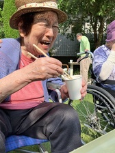 流しそうめん　ニチイホーム王禅寺