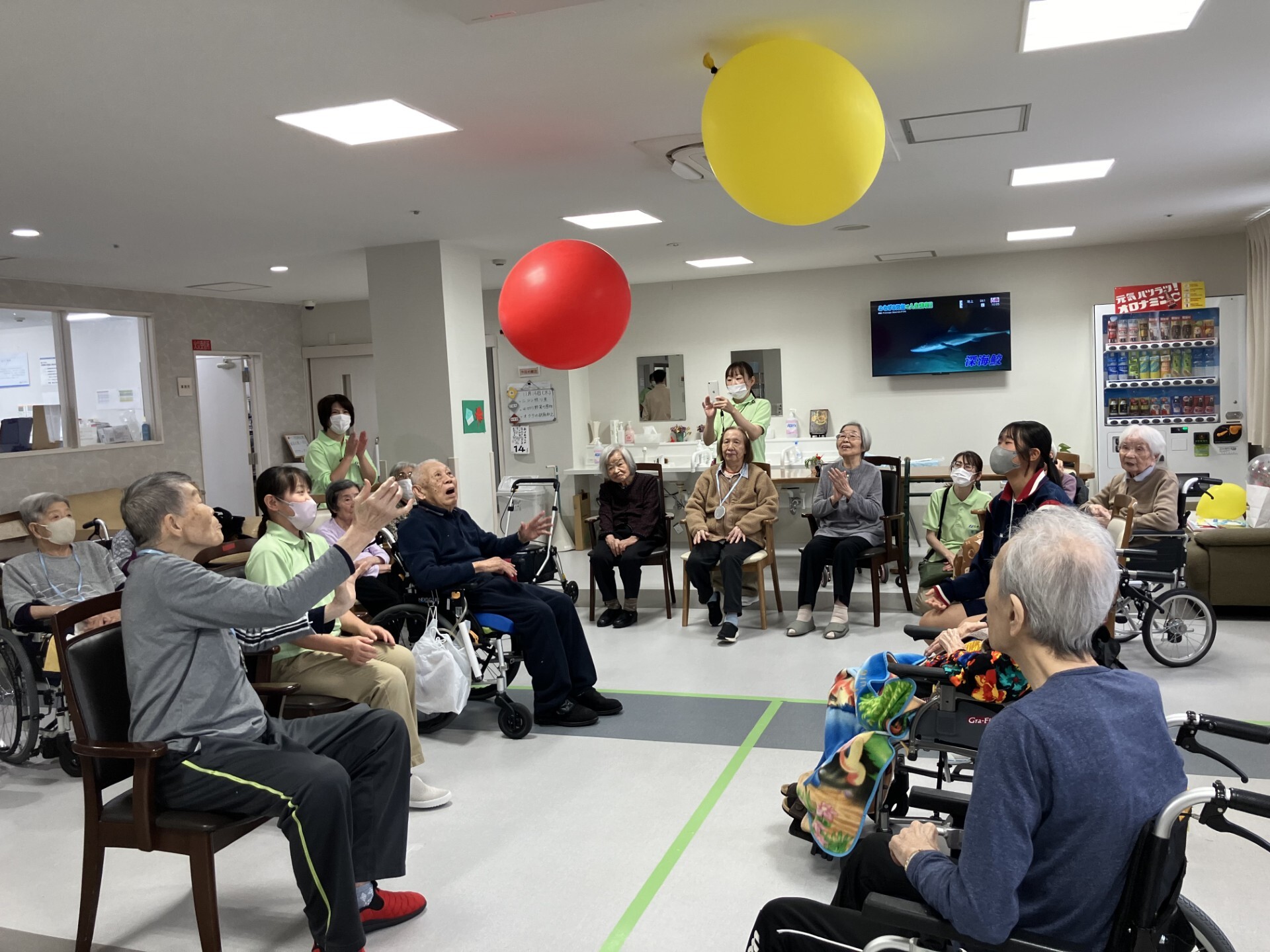 風船バレー大会　ニチイメゾン瀬田