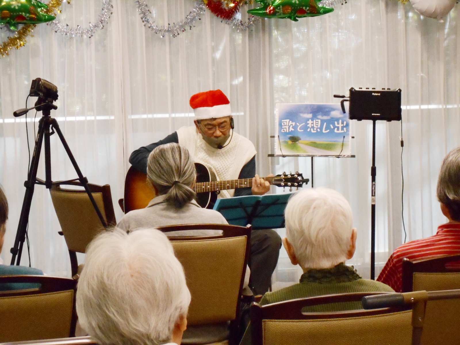 クリスマス演奏会-3　ニチイホーム江古田の杜