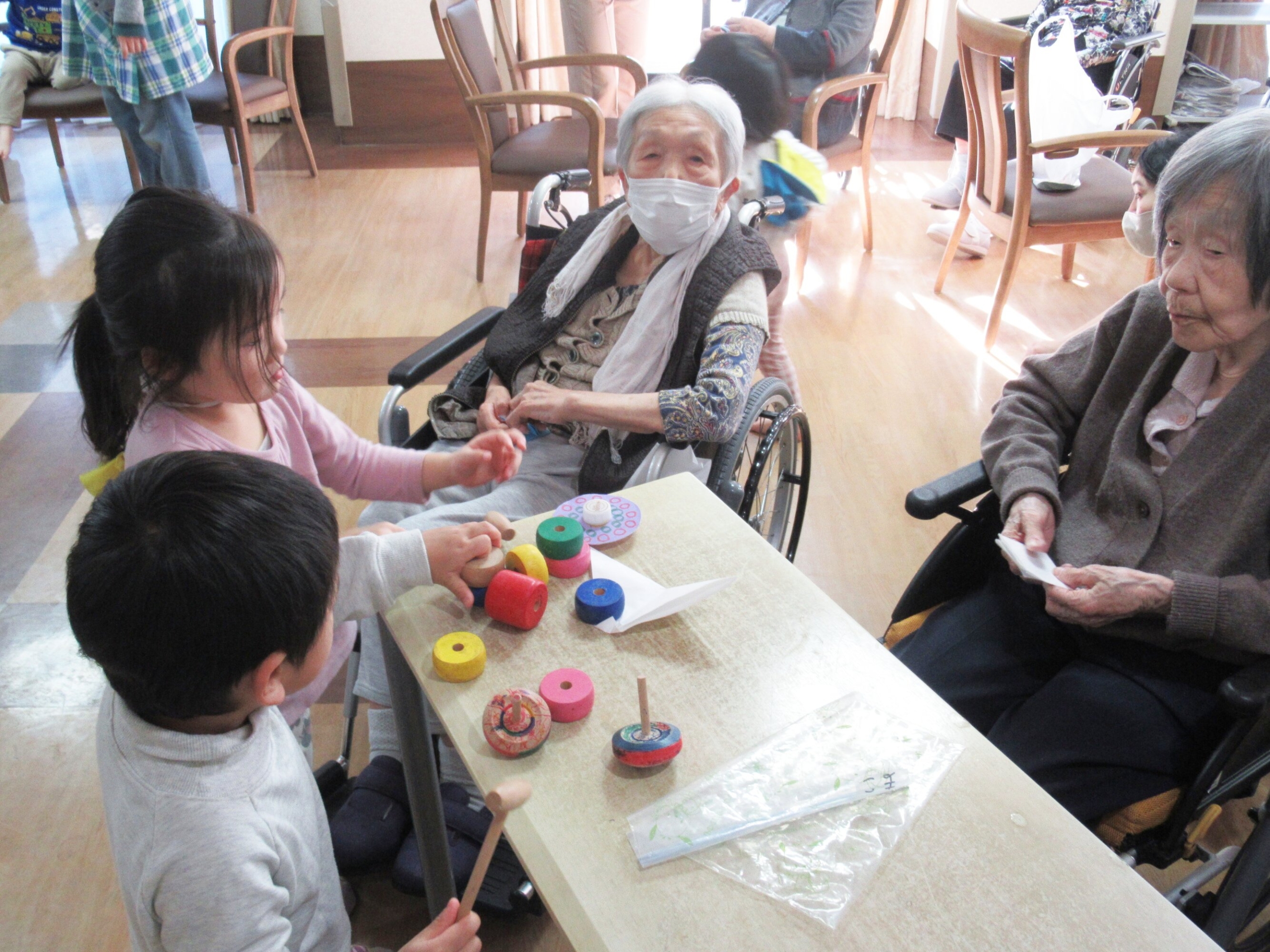 保育園児との交流会-2　ニチイホーム中野南台