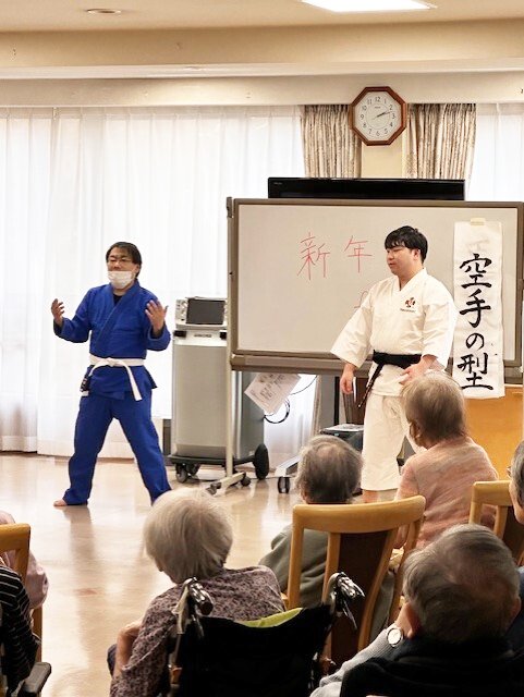 新年会-1　ニチイホーム立川