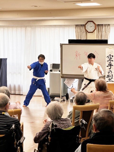 新年会-2　ニチイホーム立川